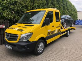 Laweta mercedes 319 do przewozu 5 pasazerow